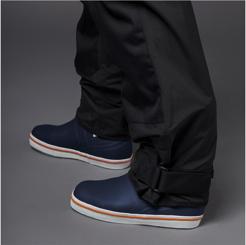 G_901_short_Boot_Blue_wear